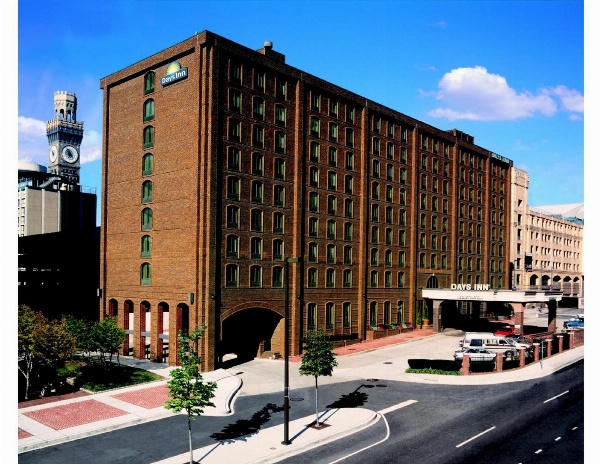 Days Inn by Wyndham Baltimore Inner Harbor image 1