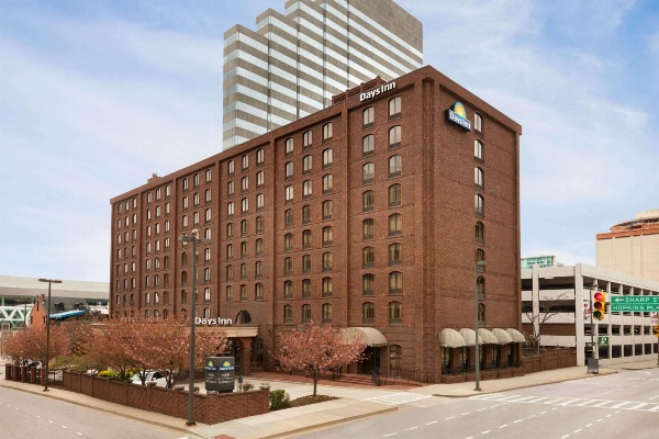 Days Inn by Wyndham Baltimore Inner Harbor image 2